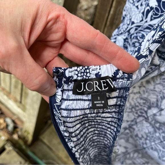 J Crew Puff Sleeve Cotton Poplin Square Neck Mermaid Floral Top NWOT Sz 2 - Picture 3 of 13